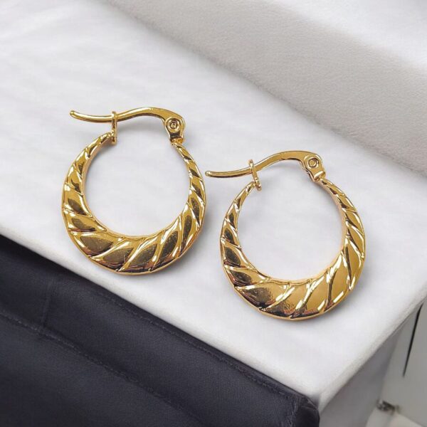 Aretes de acero - Imagen 10